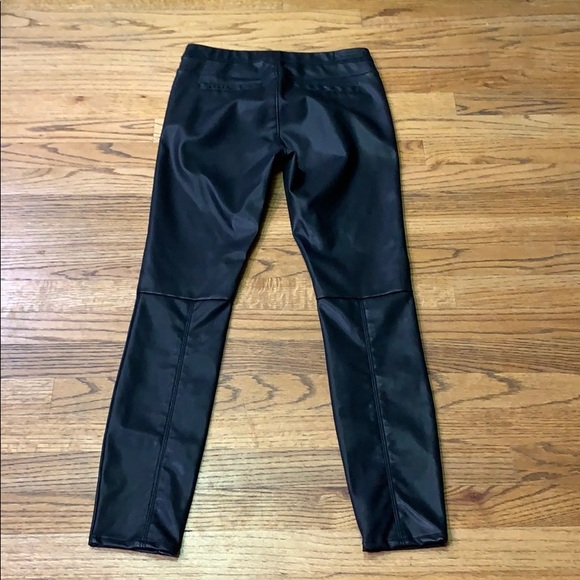 BlankNYC Vegan Leather Pull-On Legging - Picture 4 of 12